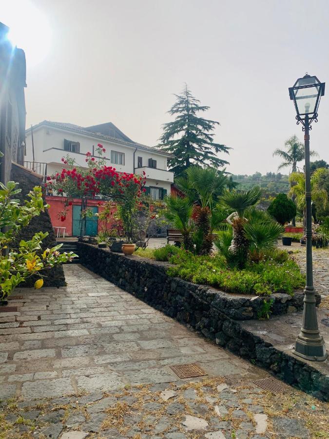Villa Alessio - Case Vacanza Con Piscina Sull'Etna Puntalazzo Eksteriør bilde